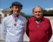  ?? ?? Régis Goldberg et Robert Sibon, Meilleurs ouvriers de France.
