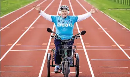 ?? ?? Charity challenge Bridge of Allan great gran Ellison Hudson pictured as she started her 84-mile cycle round Stirling Uni racetrack