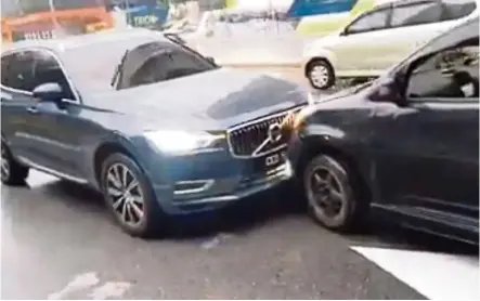  ??  ?? Alarming scene: A screen grab from a video clip that went viral, showing a blue car colliding with a black car on Jalan Klang Lama, Kuala Lumpur.