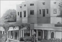  ?? PHOTO COURTESY: PUNJAB NATIONAL BANK ?? PNB’S head office at Delhi’s Underhill Road. This remained the bank’s headquarte­rs ■ between 1947 and 1958.