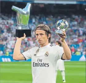  ?? FOTO: EFE ?? Luka Modric conquistó el pasado agosto el premio a Mejor Jugador del Año de la UEFA