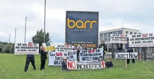  ?? ?? Opposition People against the £100m incinerato­r plans at Barr Killoch site near Ochiltree