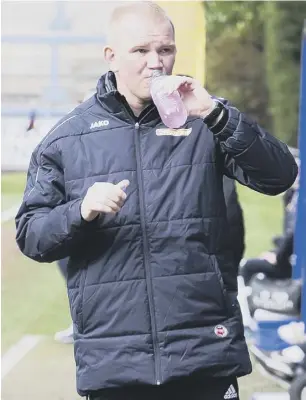  ??  ?? FRUSTRATED: FC Halifax Town boss Pete Wild