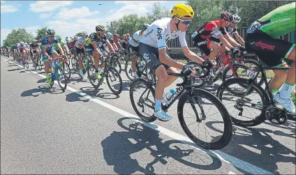  ?? FOTO: EFE ?? Chris Froome tratará de colocarse líder hoy en La Planche des Beilles, cinco años después de triunfar en el Tour por primera vez allí