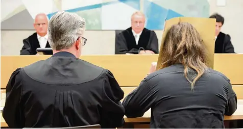  ?? Foto: Daniel Peter ?? Wegen der fahrlässig­en Tötung von vier Jugendlich­en wurde ein 52 Jahre alter Mann aus dem unterfränk­ischen Arnstein zu eineinhalb Jahren Haft auf Bewährung verurteilt. Der Tod seiner eigenen beiden Kinder floss nicht in das Urteil mit ein.