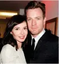  ??  ?? ‘Split’: Eve and Ewan in 2012. Right: No ring on Sunday