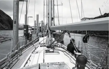  ??  ?? Celeste is ready for the coming winter: The sails are stowed ashore, the decks are stripped and the solar panels have plywood covers.