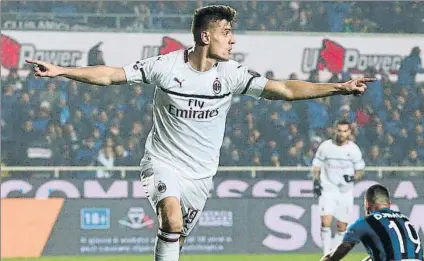  ?? FOTO: AP ?? Krzysztof Piatek, 6 goles en 5 partidos con el Milan Lleva 17, contando los 11 con el Genoa, a 2 del ‘capocannon­iere’ Cristiano Ronaldo