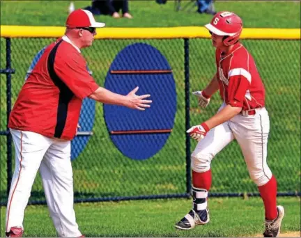  ?? BOB RAINES — DIGITAL FIRST MEDIA ?? Souderton’s Thylar Summarell rounds third after sending a solo home run over the fence during in the Indians’ game against North Penn Thursday.