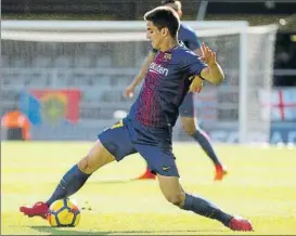  ?? FOTO: PEP MORATA ?? Iñigo Ruiz de Galarreta controla un balón en un partido en el Mini Estadi