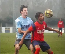  ?? Pictures: Peter Toft ?? Woodley United v Langley