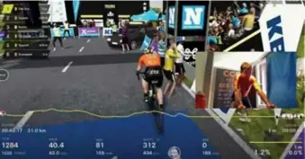  ?? FOTO'S SPORZA/RR ?? Greg Van Avermaet kwam als eerste over de virtuele meet van de al even virtuele Ronde van Vlaanderen.