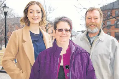  ?? JIM DAY/THE GUARDIAN ?? Joining forces to urge the province to add post-secondary institutio­ns in P.E.I. to the Freedom of Informatio­n and Protection of Privacy Act are, from left, UPEI Student Union vice-president Taya Nabuurs, UPEI Faculty Associatio­n president Nola Etkin...
