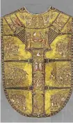  ??  ?? Chasuble of Pius XI, 1926.