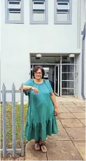  ?? Picture: SUPPLIED ?? NEW HOME: Masimanyan­e Women's Rights Internatio­nal’s Dr Lesley Ann Foster and her staff are settling in their new offices in Berea, at the old SANBS building.