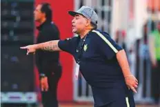  ?? AFP ?? Fujairah coach Maradona will be using all his expertise to plot Al Ain’s downfall in the President’s Cup quarter-finals.