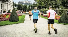  ??  ?? Der Salzburger Businessla­uf findet auch in diesem Jahr wieder auf einer der schönsten Laufstreck­en der Welt statt.