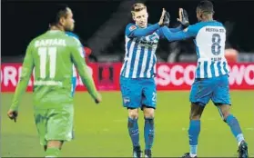  ?? FOTO: EFE ?? Weiser y Kalou celebran el segundo gol del Hertha frente al Borussia