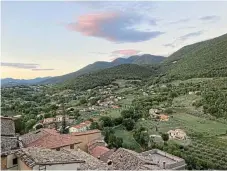  ?? /Bloomberg ?? Picturesqu­e: The uncrowded Sabine hills outside Rome.