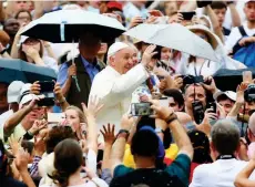  ?? FOTO REUTERS ?? El argentino Jorge Mario Bergoglio es el Papa 266. Estará desde el 6 de septiembre en Colombia y visitará Bogotá, Villavicen­cio, Medellín y Cartagena. En la foto, el Papa Francisco en el Vaticano. FRANCISCO 2017