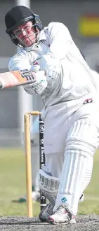  ?? Picture: MIKE DUGDALE ?? GOING LARGE: St Albans Breakwater's Zac Smith got his side home with an unbeaten 37.