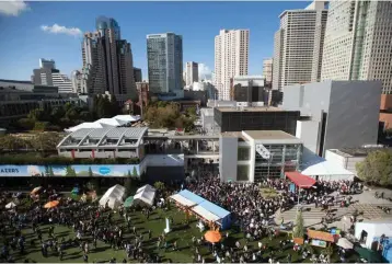  ??  ?? Die Dreamforce ist eine der größten Softwareve­ranstaltun­gen der Welt. Rund 170.000 Besucher tummelten sich vom 6. bis 9. November auf der Hausmesse von Salesforce in San Francisco.