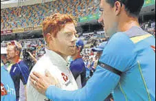  ?? REUTERS ?? Jonny Bairstow (left) received flak for the ‘friendly’ headbutt on Cameron Bancroft during the Brisbane Test.