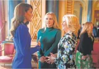  ?? ?? La Princesa de Gales con Jill Biden y su nieta // REUTERS