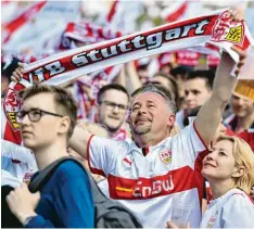  ??  ?? Der VfB Stuttgart ist wieder erstklassi­g. Die Schwaben kehren auf direktem Weg in die Bundesliga zurück.