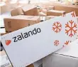  ?? FOTO: DPA ?? Im Weihnachts­geschäft wurde viel bei Zalando online bestellt.