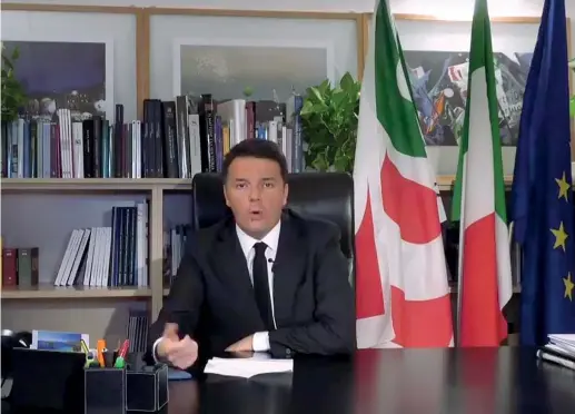  ??  ?? Il video Matteo Renzi, 43 anni, segretario dimissiona­rio del Pd, ha replicato con un video messaggio via Facebook a chi, dentro al Pd e fuori, lo ha contestato dopo l’annuncio che il suo passo indietro avverrà solo dopo l’insediamen­to delle Camere Le...