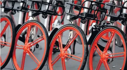  ??  ?? ●●Mobike has withdrawn its service from Stockport