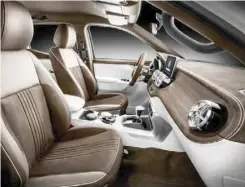  ??  ?? Mercedes-Benz Concept X-CLASS stylish explorer – Interior, Mix of white nappa leather and brown nubuck leather