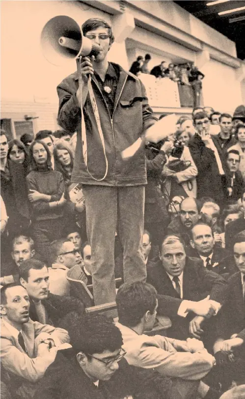  ?? ?? Männer sagen, was zu tun ist: Die Praxis der Studentenb­ewegung um 1968 brauchte durchaus kritisch-theoretisc­he Reflexion.