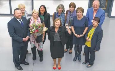  ?? Picture: Andy Jones FM4551131 ?? Janet Hotson, centre, retires after 34 years at New Line Learning Academy