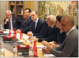  ?? (Photo Jean-François Ottonello) ?? Les élus du groupe politique réunis hier matin en conférence de presse.