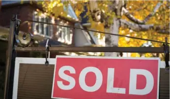  ?? GRAEME ROY/THE CANADIAN PRESS ?? The Ontario Real Estate Associatio­n says it’s time for higher fines for real estate agents who break the rules.