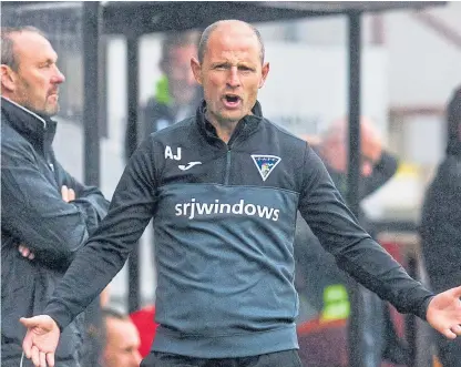  ?? Picture: SNS. ?? Dunfermlin­e manager Allan Johnston is looking for his team to put a run together.