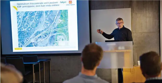  ?? FOTO: VEGARD DAMSGAARD ?? Prosjektle­der Stig Berg-thomassen fra Statens vegvesen hadde gode nyheter til by- og miljøutval­get i Kristiansa­nd.