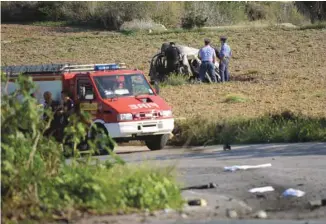  ?? AGENCE FRANCE-PRESSE ?? L’explosion a détruit la voiture de Daphne Caruana Galizia, propulsant la carcasse calcinée du véhicule dans un champ voisin.