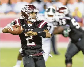  ?? Wilf Thorne ?? Under the guidance of senior quarterbac­k Averion Hurts, TSU has gotten off to a 3-2 start in Southweste­rn Athletic Conference play this season.