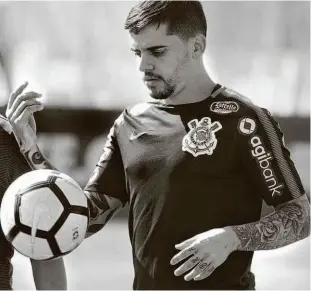  ?? Daniel Augusto Jr. - 14.jul18/ag. Corinthian­s/divulgação ?? O lateral direito Fagner pode receber ofertas após bom desempenho na Copa; com a lesão de Danilo, ele teve oportunida­des de ser titular e foi elogiado