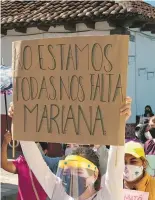  ?? /CUARTOSCUR­O ?? Protesta por el asesinato de la pasante de medicina