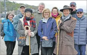  ?? 16_T19_ Firstwalki­ngtour01 ?? Tour guides, Michelle McAnally Woods, front left and Linda Battison, front right, treat participan­ts to the first free tour of Oban back in May 2018.