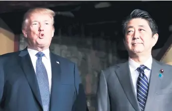  ?? Afp ?? DIPLOMACIA. Donald Trump se reunió ayer con el primer ministro japonés, Shinzo Abe, en la primera parada de su gira de dos semanas por los países asiáticos.