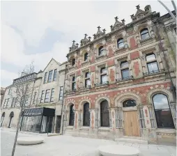  ?? ?? The Spanish Gallery in Bishop Auckland Market Place Photo: © John Millard 2021.