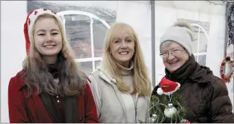  ??  ?? Ailise Barry, Helen Maher and Margaret Purcell at the An Tairseach Christmas Market.