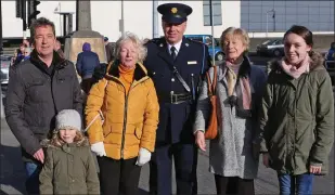  ??  ?? Frank, Ciara and Aoife Gogarty with Frances Watters, Garda Superinten­dent Andrews Watters and Marie Kelly