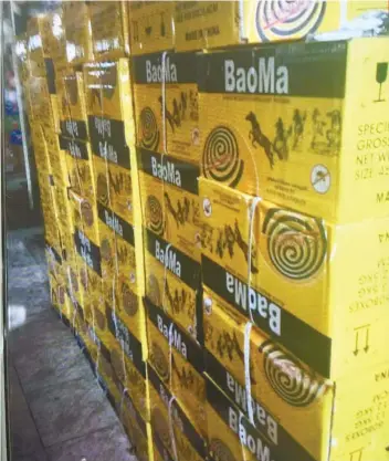  ?? SUNSTAR FOTO / ALAN TANGCAWAN ?? TOXIC. The Food and Drug Administra­tion and the Regional Special Operations Group raided a store in Barangay Poblacion, Danao City for selling toxic mosquito repellants.