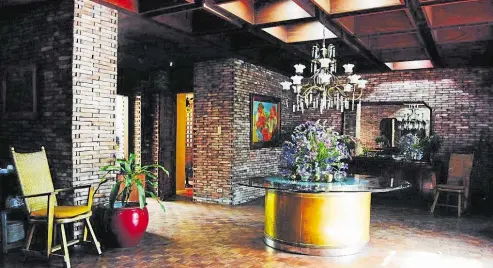  ?? —PABLOSANTO­NIOHOME.COM ?? A section of the home of National Artist for Architectu­re Pablo S. Antonio in Pasay